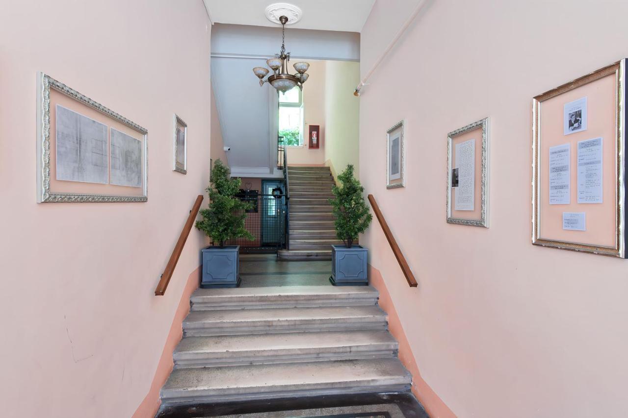 The Grand Mansion Residence On La Guardia Rijeka Dış mekan fotoğraf